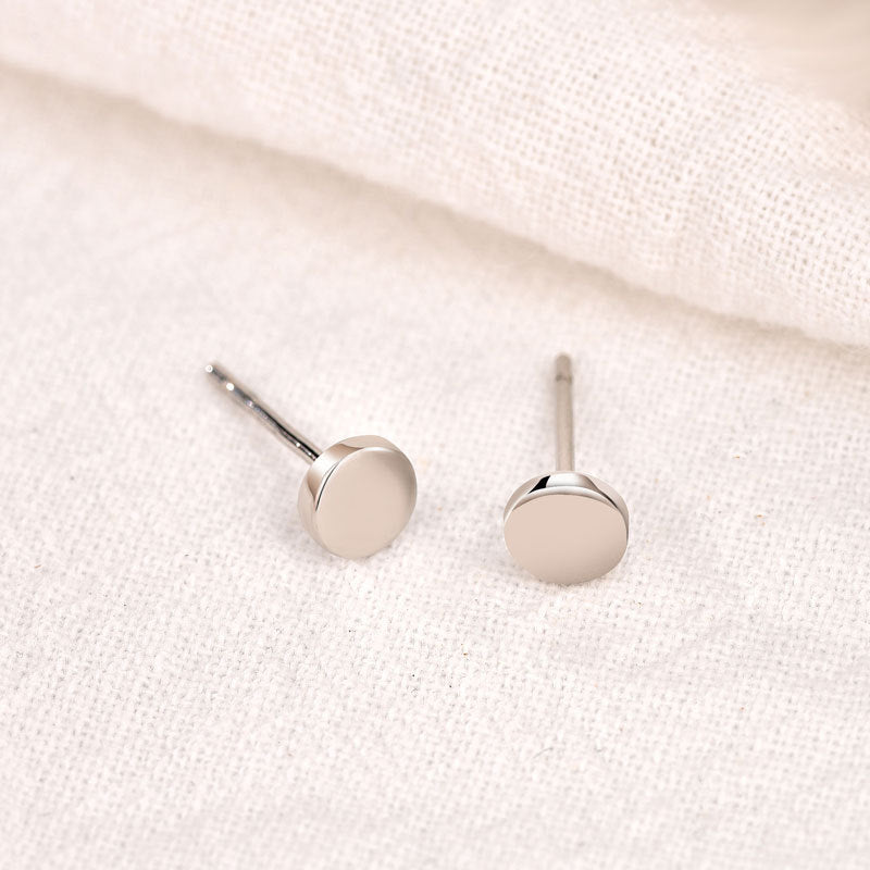 Simple Round Studs