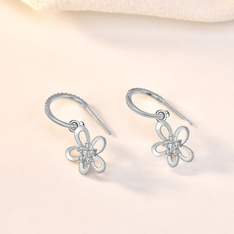 Dangling Flower Earrings