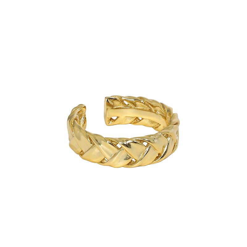 Interlaced Ring