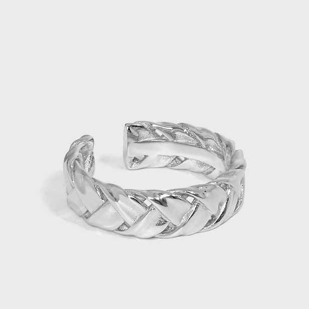 Interlaced Ring